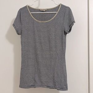 Banana Republic Women’s Scoop Neck Signature Tee Size Medium